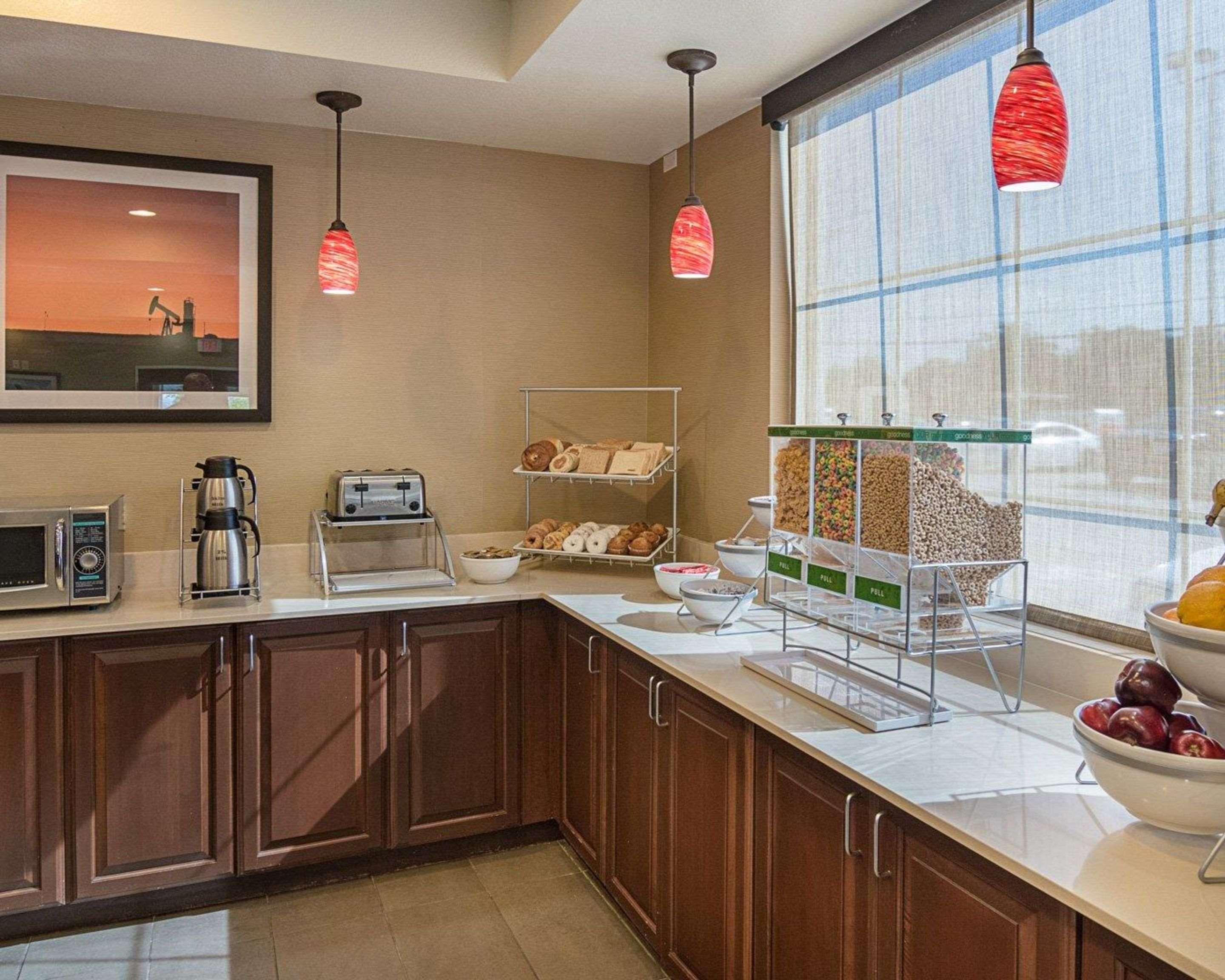 Comfort Inn Midland South I-20 Bagian luar foto